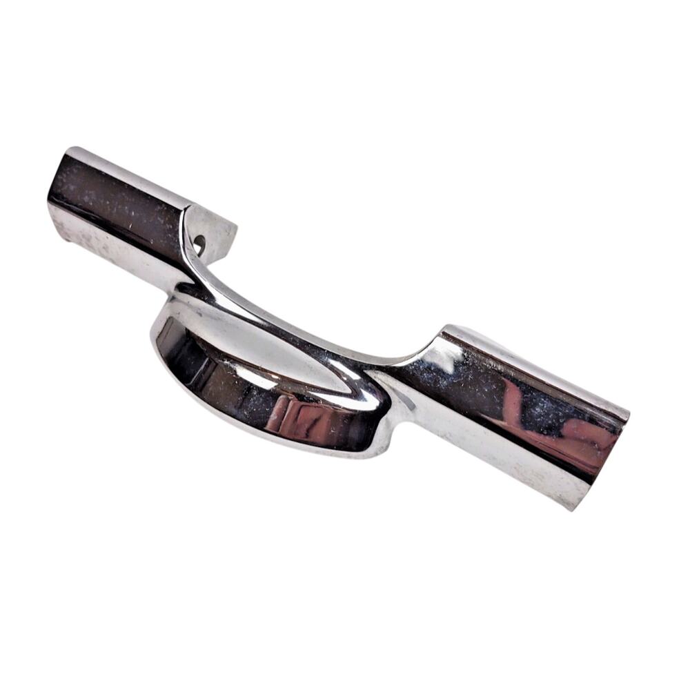 Harley-Davidson OEM Chrome Rear Light Bar Turn Signal Mount Road King 09-18